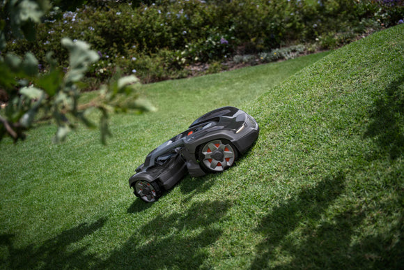 HUSQVARNA AUTOMOWER® 435X AWD